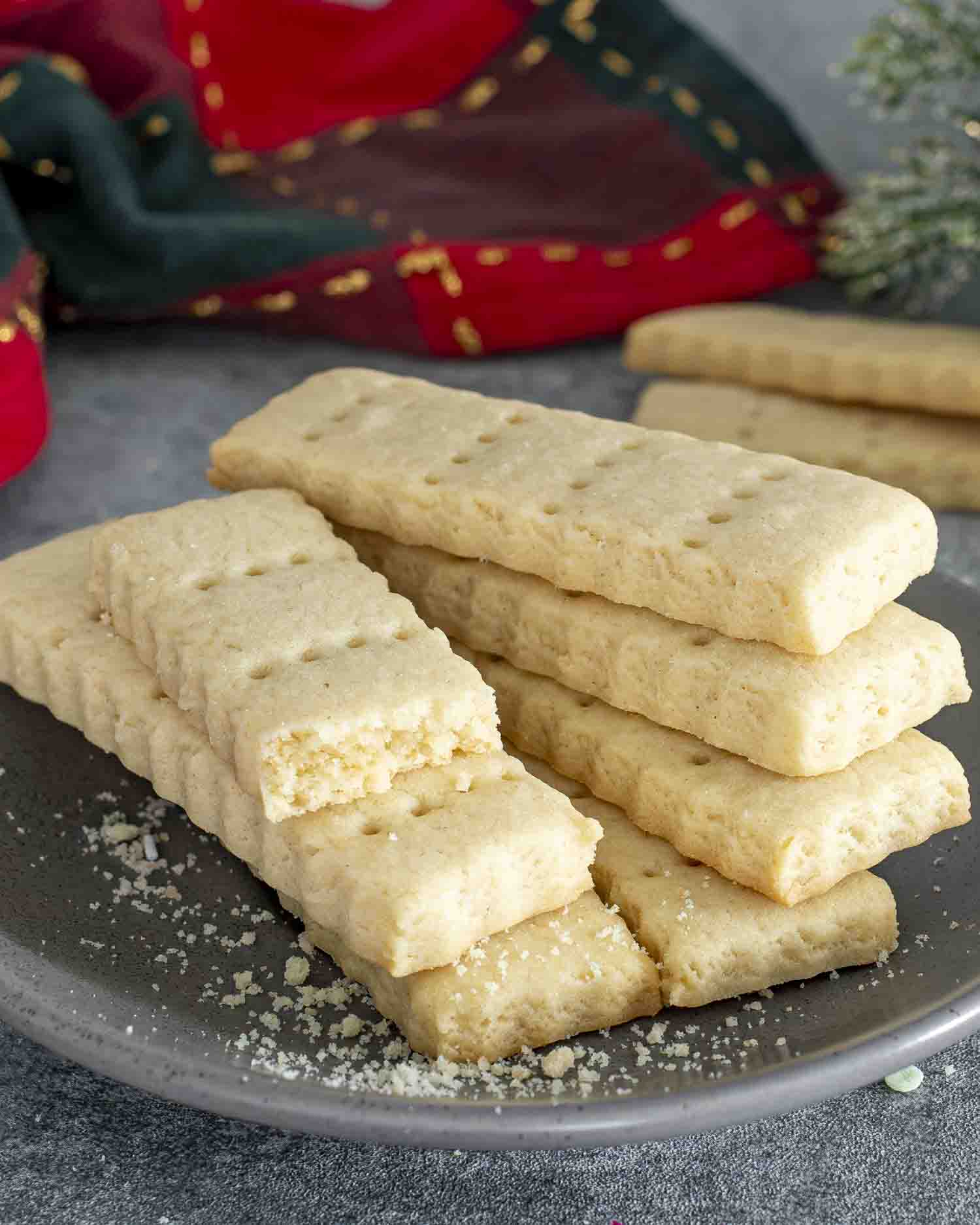 freshly baked shortbread cookies on a gray plate.